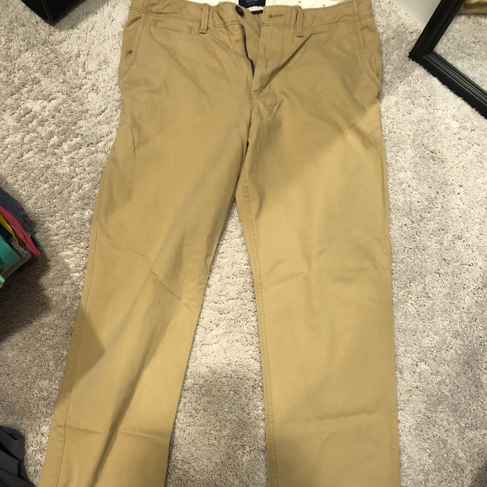 Men’s American Eagle Khakis
